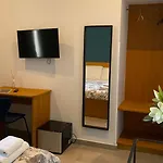 Πανσιόν Casa Cecilia 4*